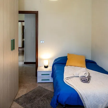 Apartment Corno Grande - Spacious Apartment - 2 Baths - Wi Fi- City Center - Free Parking L'Aquila