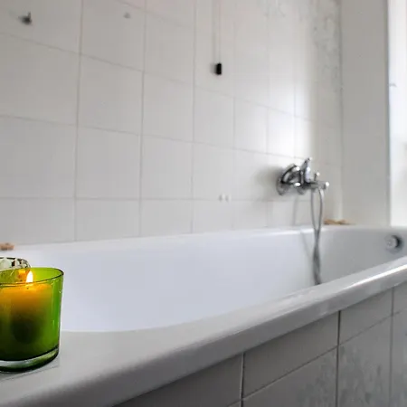 Corno Grande - Spacious Apartment - 2 Baths - Wi Fi- City Center - Free Parking
