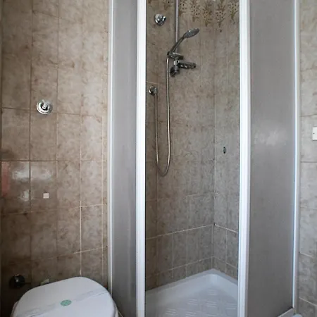 Corno Grande - Spacious Apartment - 2 Baths - Wi Fi- City Center - Free Parking L'Aquila