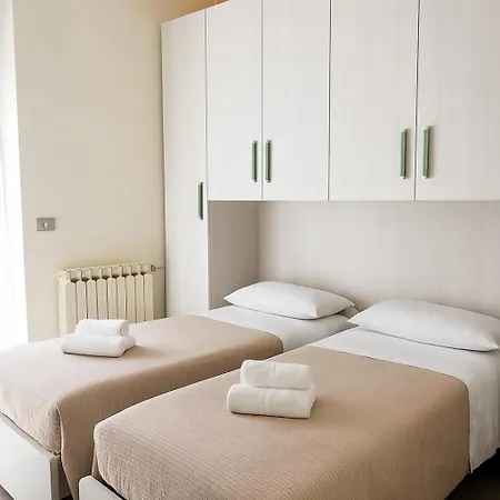 Апартаменты Corno Grande - Spacious - 2 Baths - Wi Fi- Center - Free Parking *