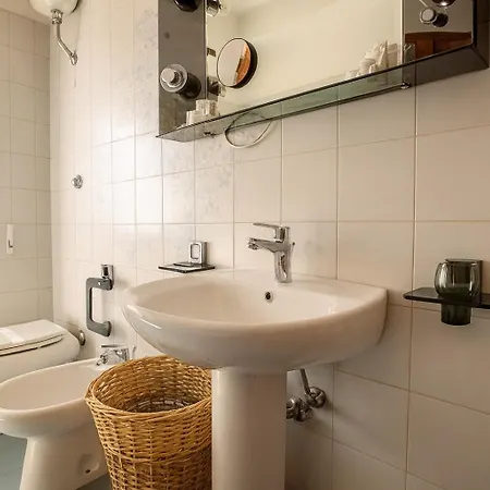 Daire Corno Grande - Spacious - 2 Baths - Wi Fi- Center - Free Parking *