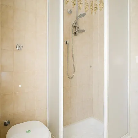 Corno Grande - Spacious - 2 Baths - Wi Fi- Center - Free Parking Daire LʼAquila
