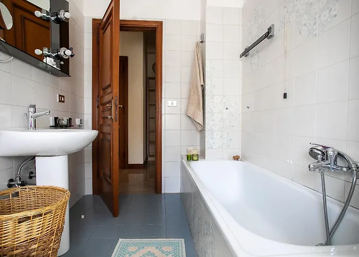 Corno Grande - Spacious - 2 Baths - Wi Fi- Center - Free Parking Apartamento