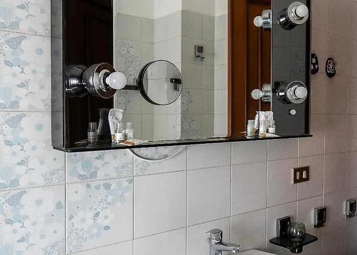 Corno Grande - Spacious - 2 Baths - Wi Fi- Center - Free Parking דירה