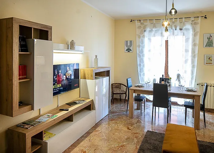 Corno Grande - Spacious - 2 Baths - Wi Fi- Center - Free Parking * LʼAquila