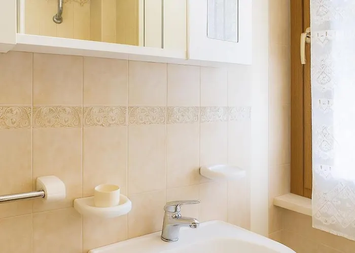 Apartamento Corno Grande - Spacious - 2 Baths - Wi Fi- Center - Free Parking *